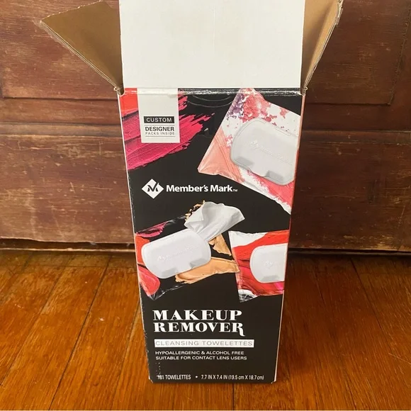 Makeup Remover Cleansing Towelettes - Picture 4 of 5